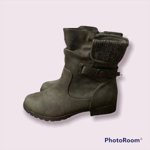 Maurices Beverly knot Moto boots